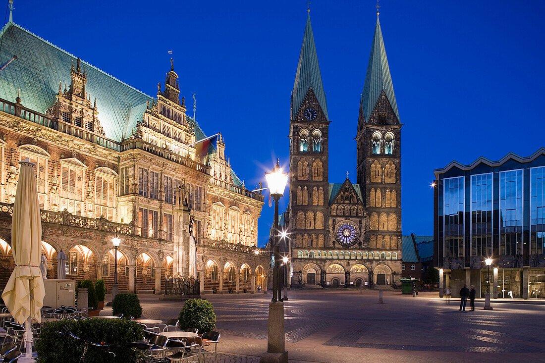 마르크트 광장에서 시청사 정면