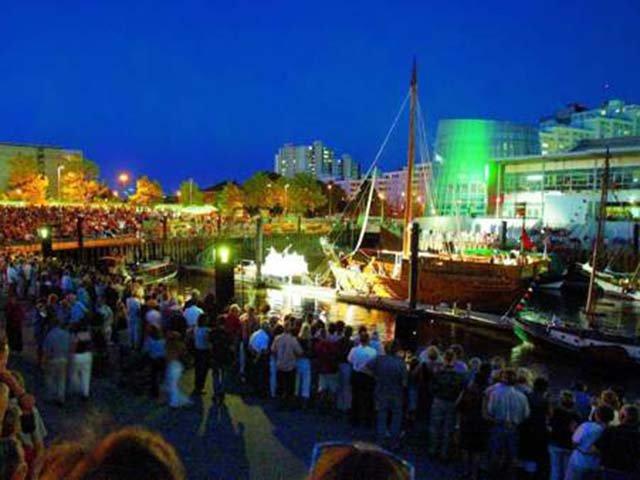 페스티벌 마리팀 공연 모습