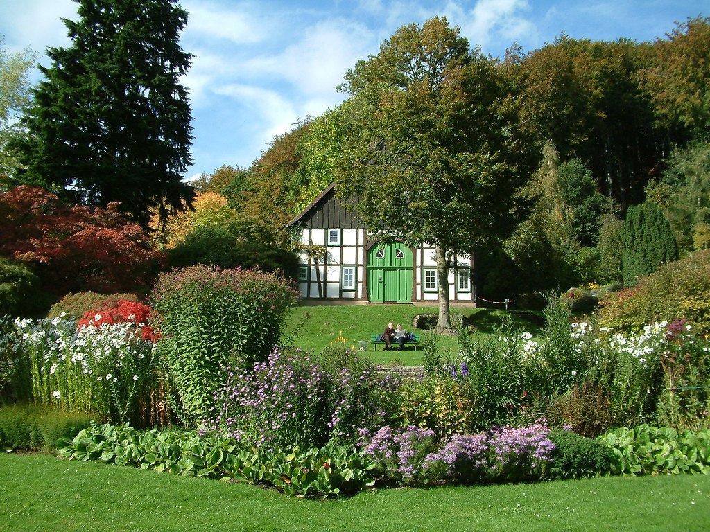 역사적인 농가(Bauernhaus) 주변