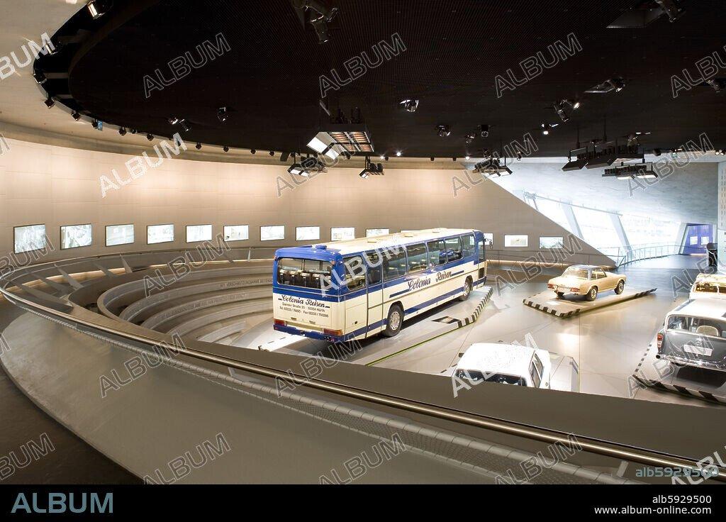 나선형 경사로 및 아트리움