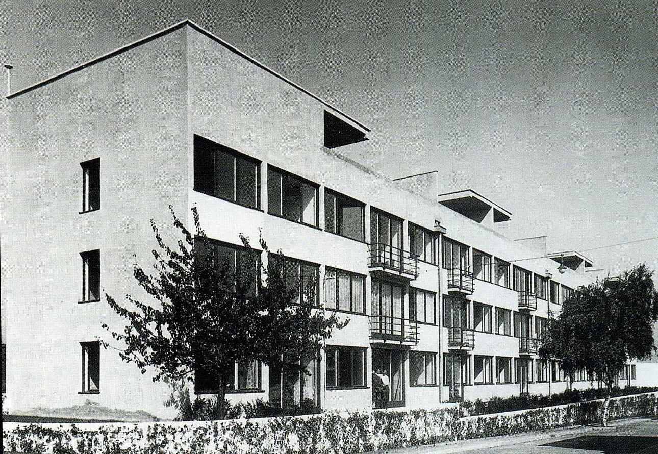 미스 반 데어 로에 설계 아파트 블록 전경