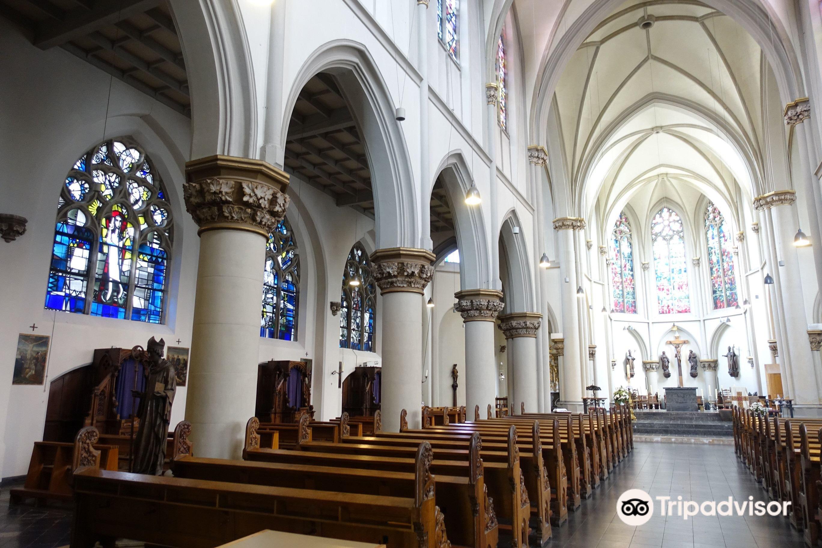 교회 내부 (관람 및 촬영 허용 시)