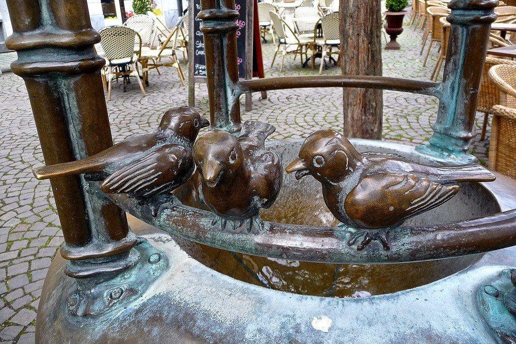 청동 참새 클로즈업