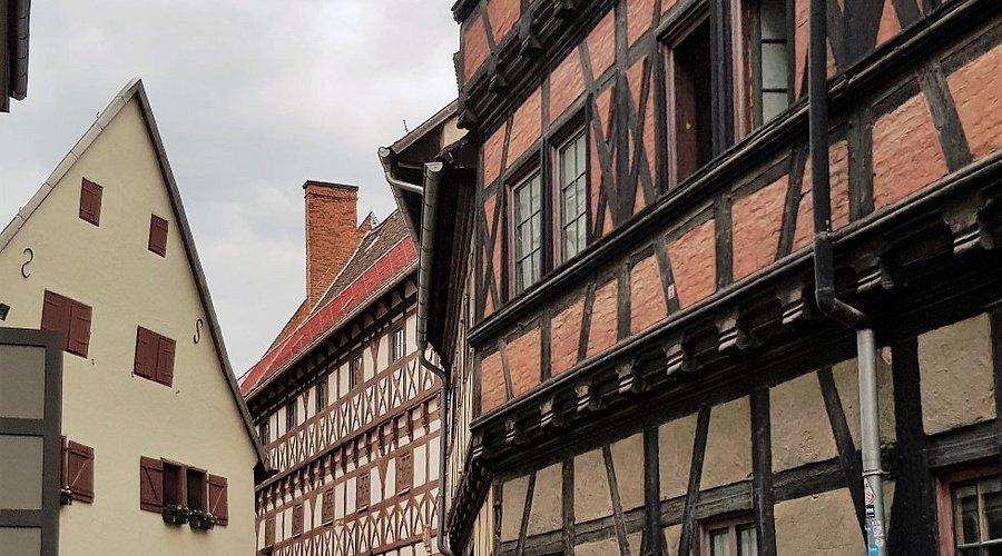 🏛️ 창고 가옥 (슈파이셔호이저)