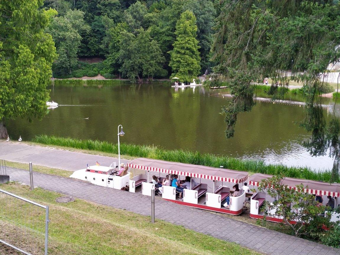 🏞️ 독일-프랑스 정원(도이치-프란최지셔 가르텐)