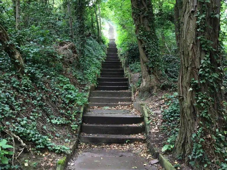 헥센슈테펠레 계단 중간 또는 상단