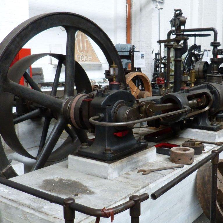 증기 엔진 가동 시연 모습