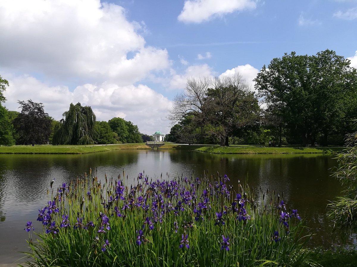 섬 중앙 언덕 위 전망 지점