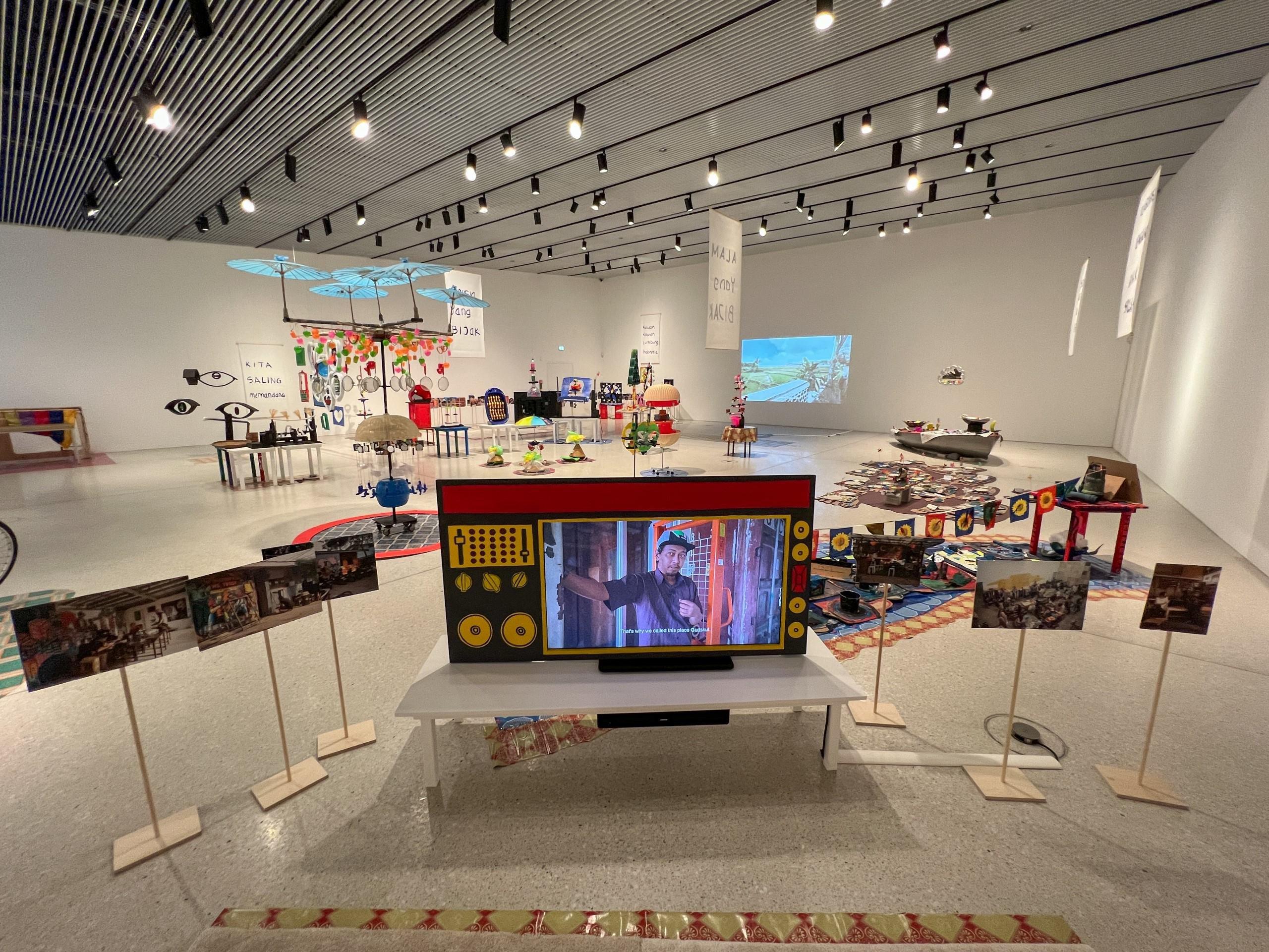 도큐멘타 전시 기간 내부 설치물