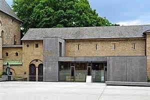 🏛️ 대성당 보물관 (돔샤츠카머)