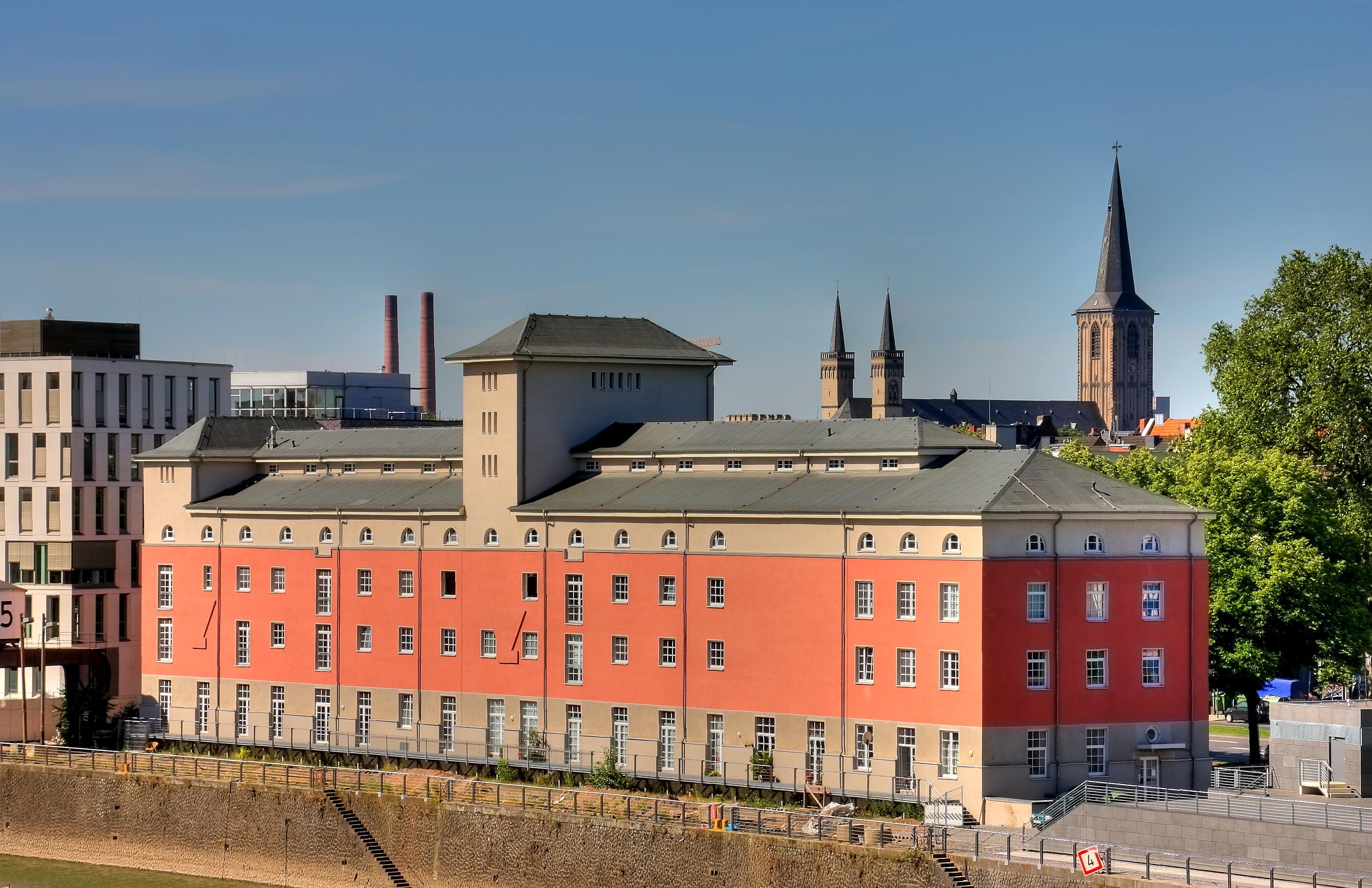 쿤스트하우스 레나니아 건물 외관