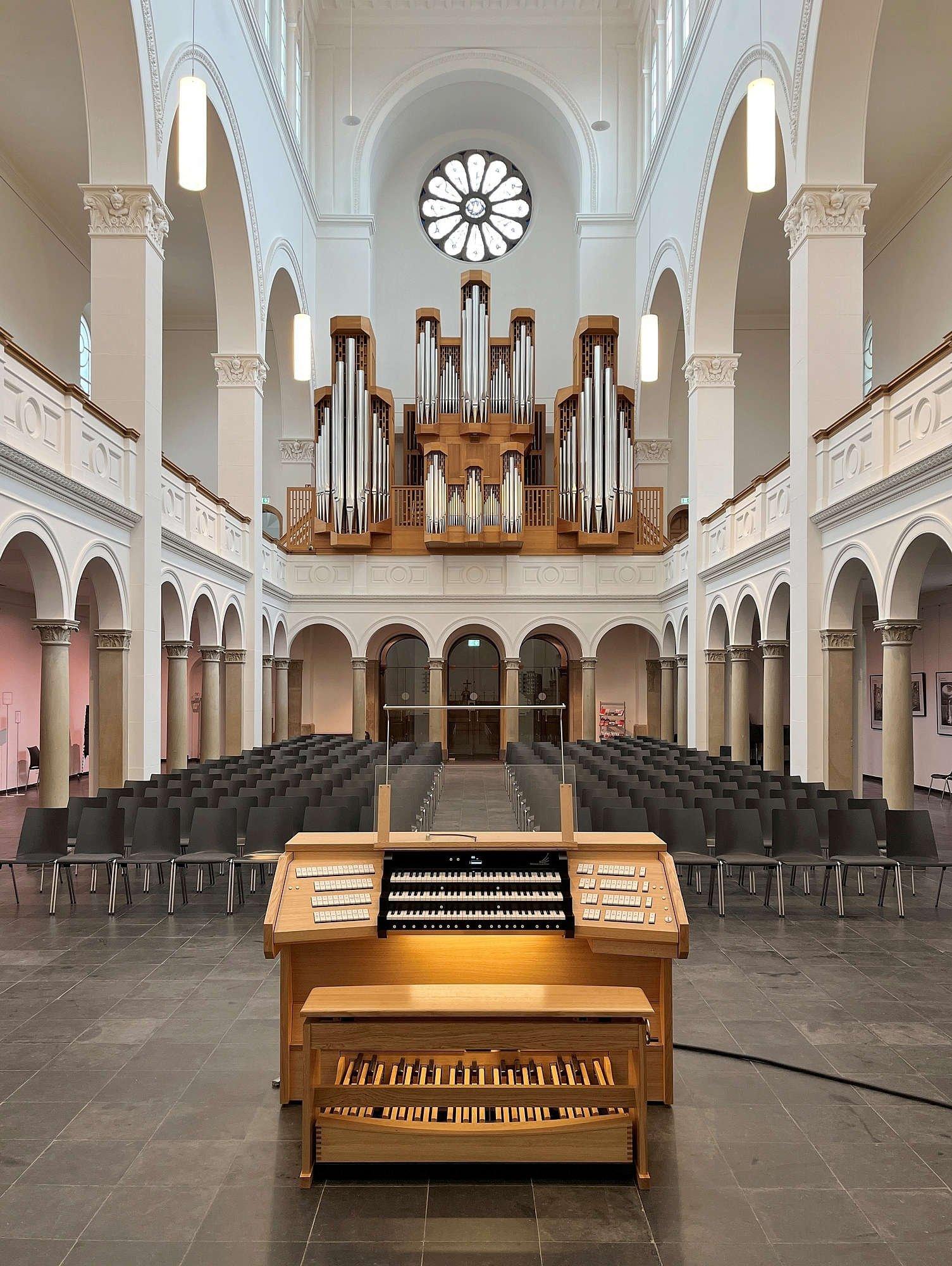 클라이스 오르간 전경