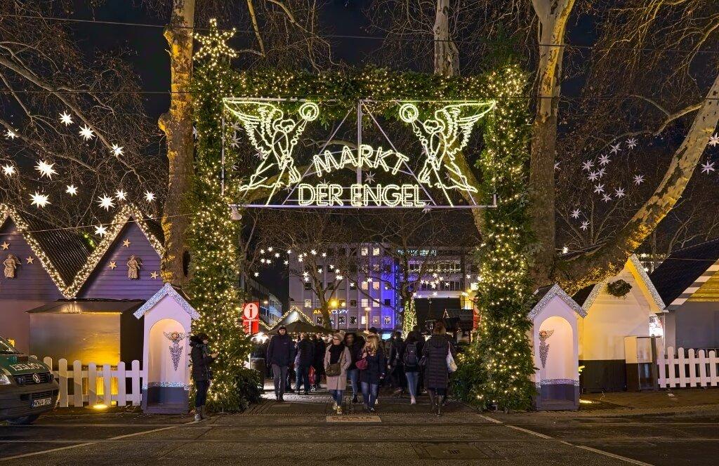 마켓 입구 또는 전경