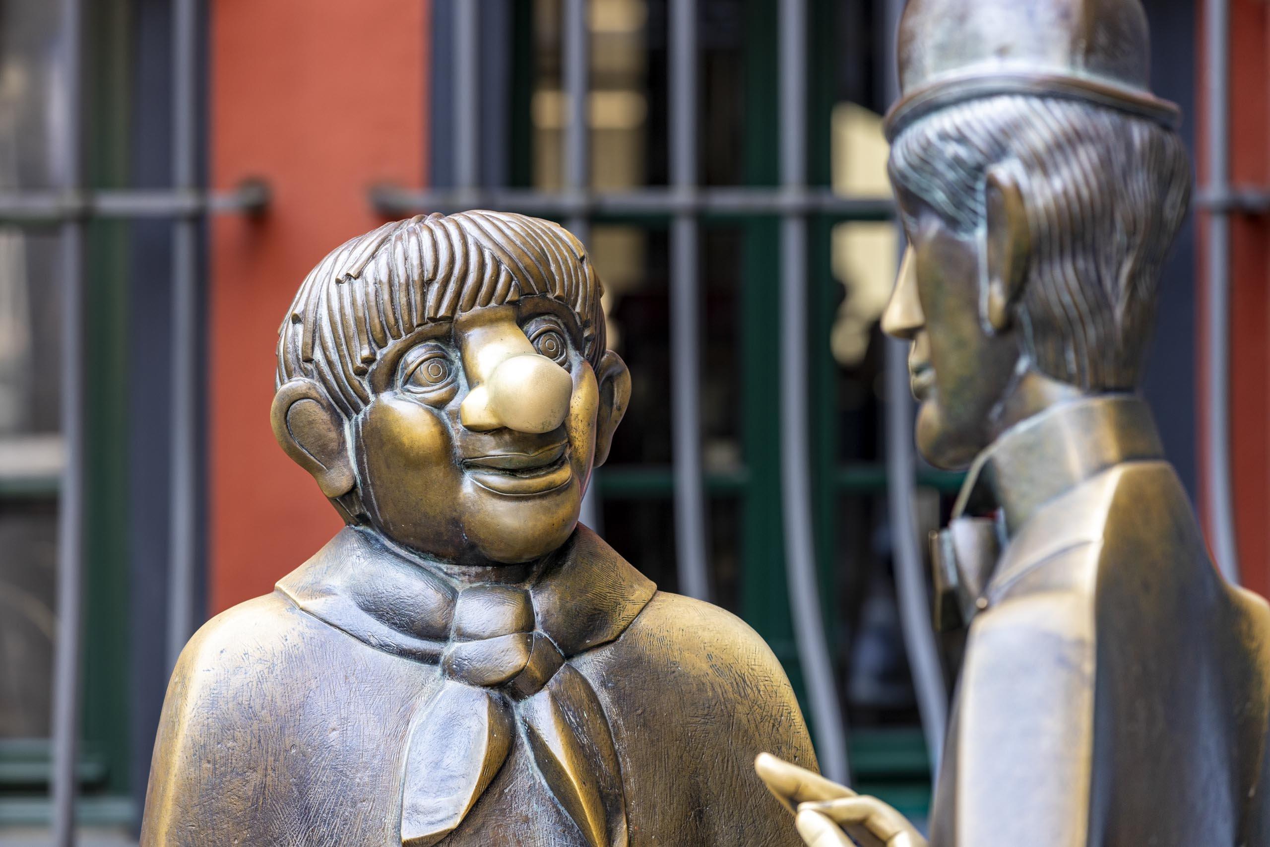 🗿 튀네스와 셸 동상 (디 피구렌 폰 튀네스 운트 셸)