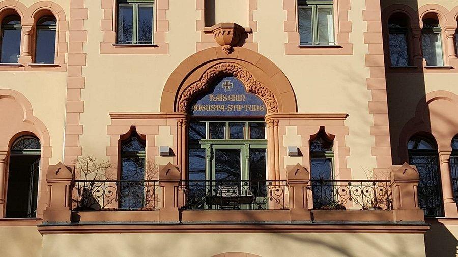 🏛️ 아우구스타 황후 재단 (카이저린 아우구스타 슈티프트)