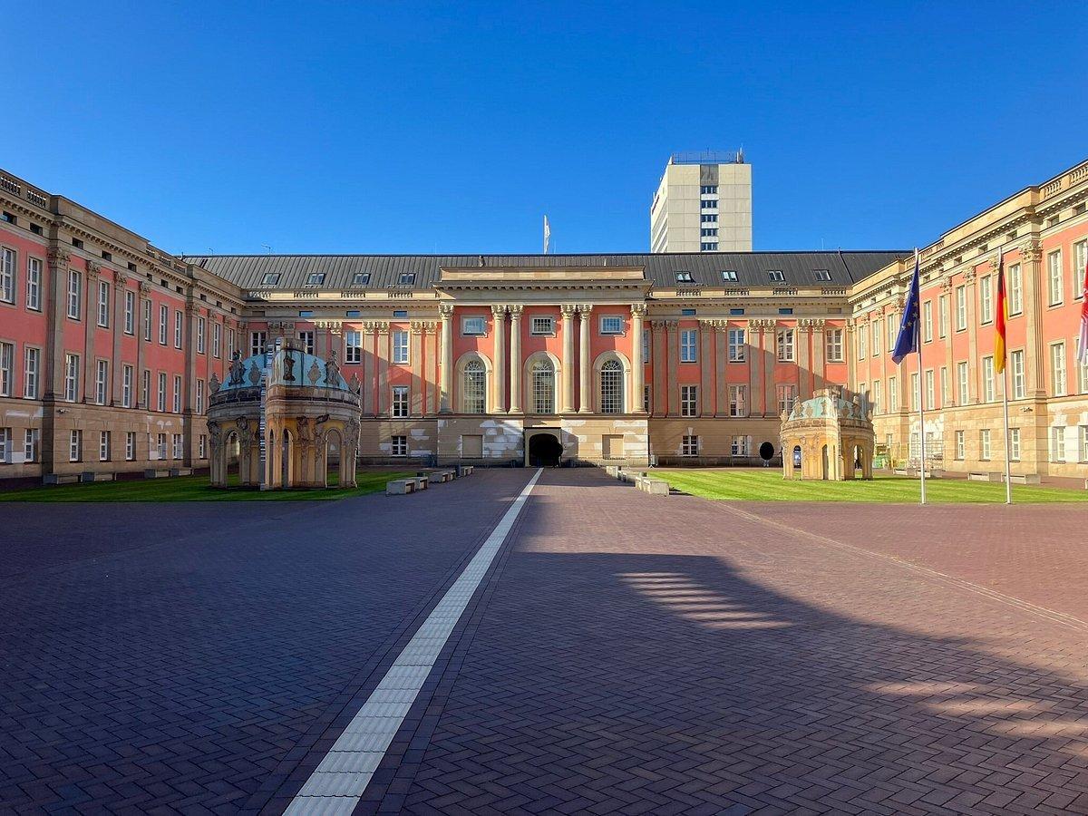 🏛️ 앙코르 - 궁전 파빌리온 포츠담 - 플로리안 돔보이스