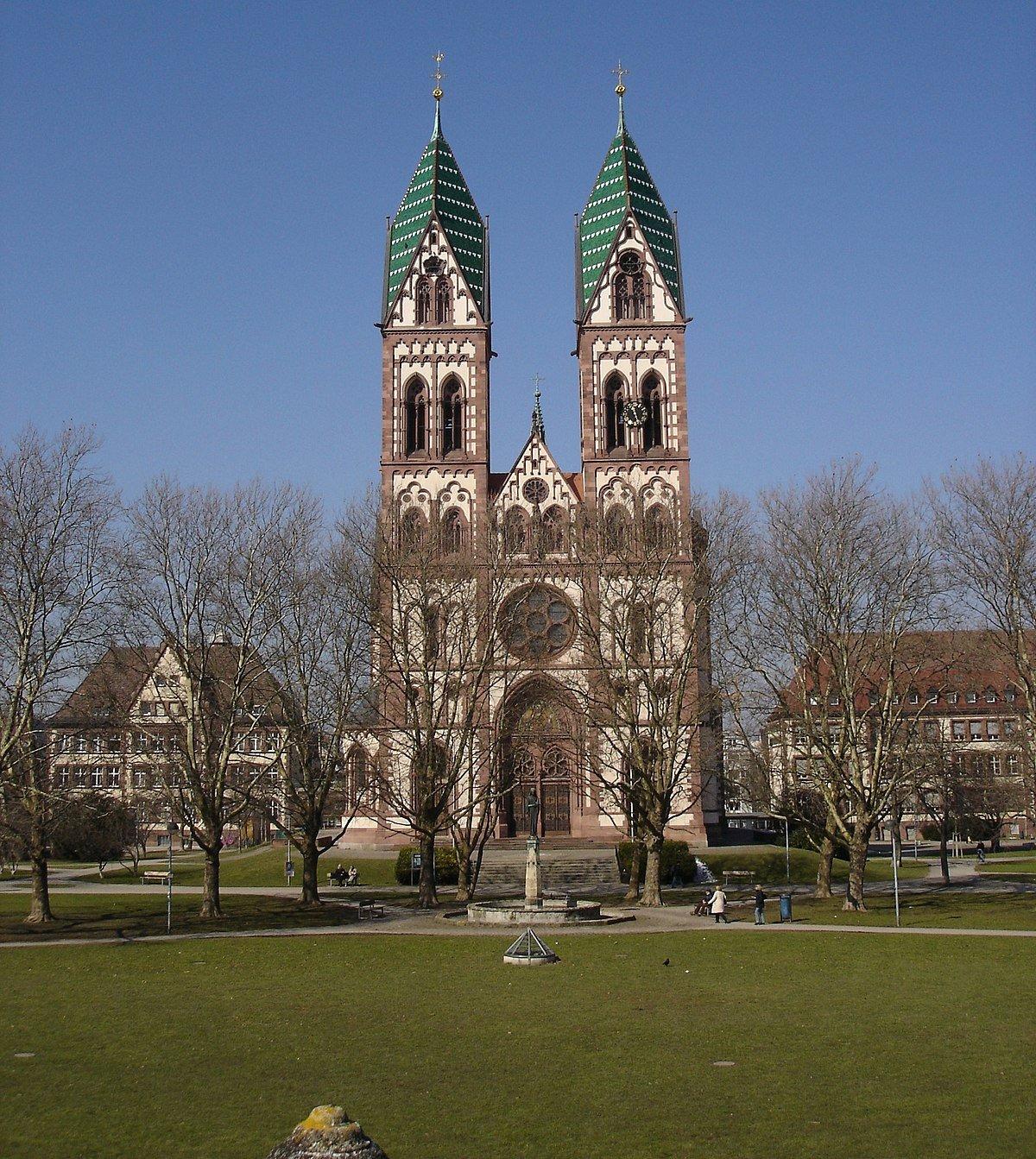 슈틸링거 키르히플라츠 (Stühlinger Kirchplatz)