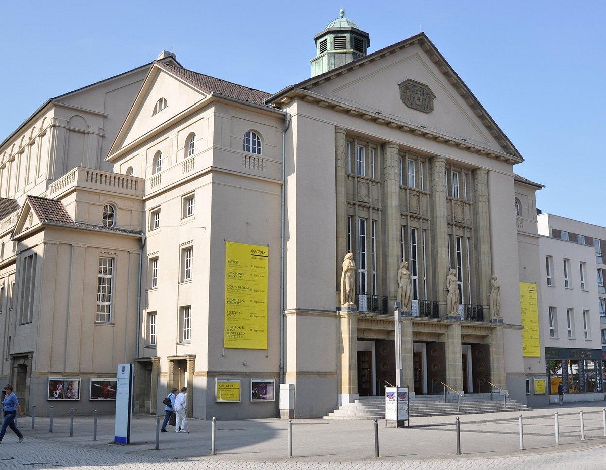 🎭 하겐 극장 (Theater Hagen)