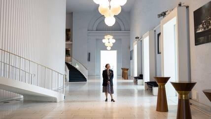 내부 로비 및 계단