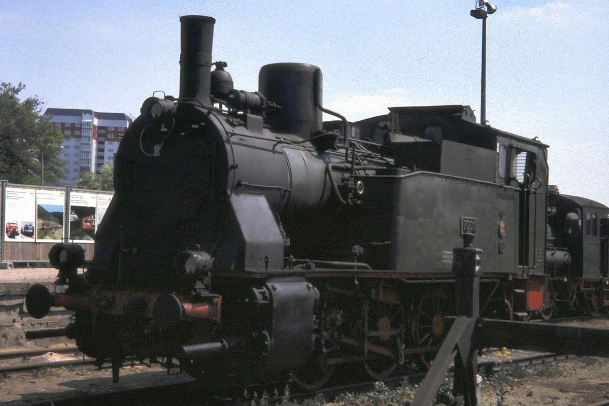 프로이센 T 8 기관차 (89 1004) 옆