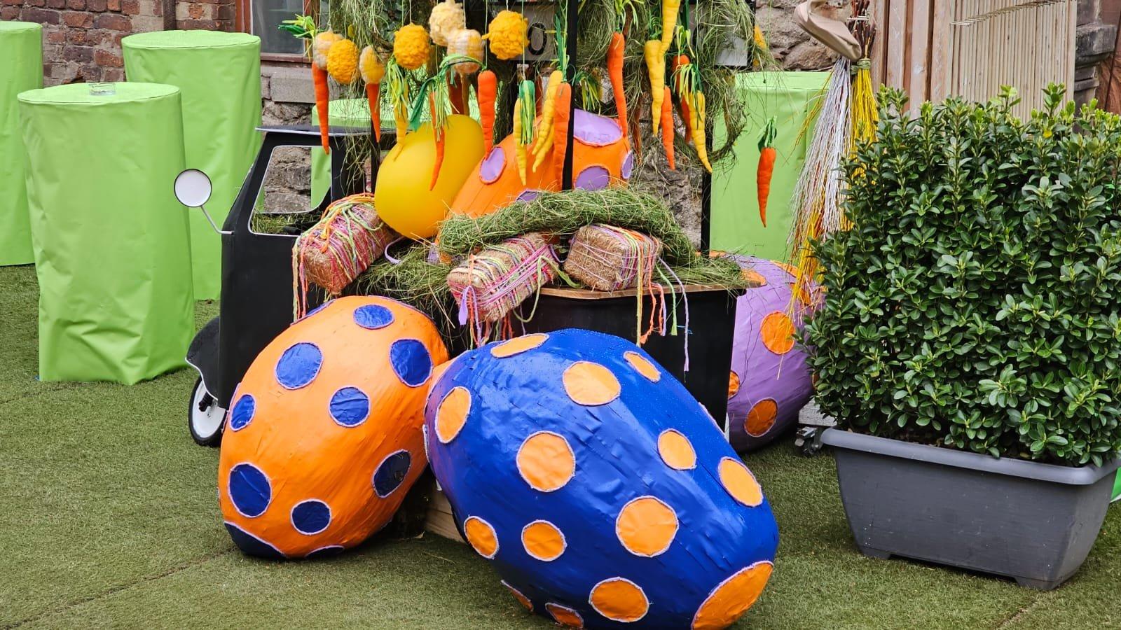 새로운 관저의 부활절 전시 모습