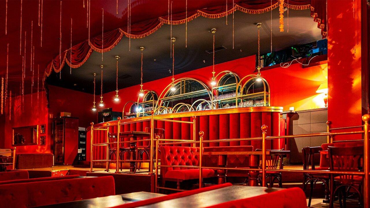 🎭 화약통 카바레 (풀버파스 카바레)