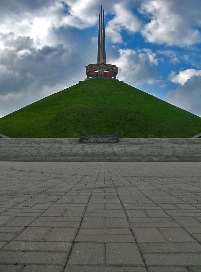 🎖️ 영광의 언덕 (마운드 오브 글로리)