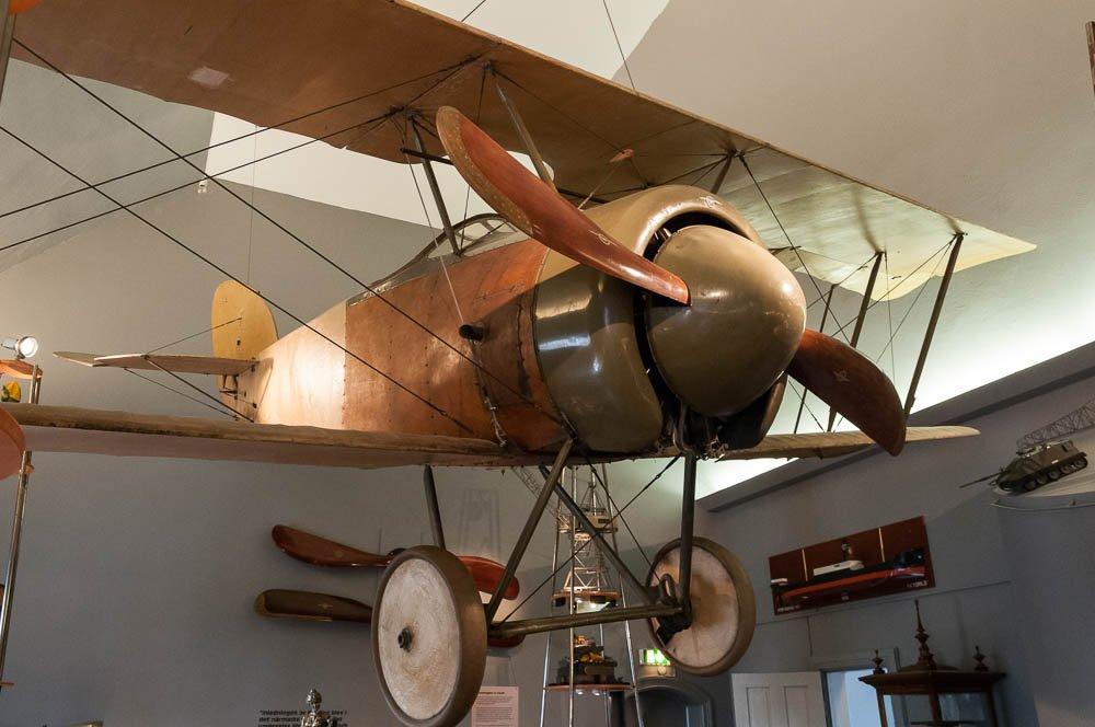 툴린 항공기 전시 구역