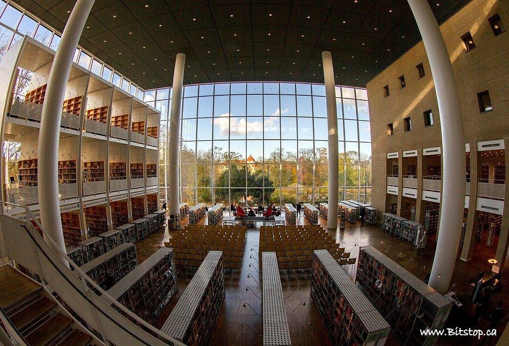 📚 말뫼 시립 도서관 (말뫼 스타스비블리오테크)