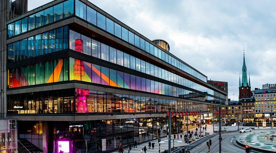 🏛️ 문화의 집 시립극장 (쿨투르후셋 스타드스테아테른)