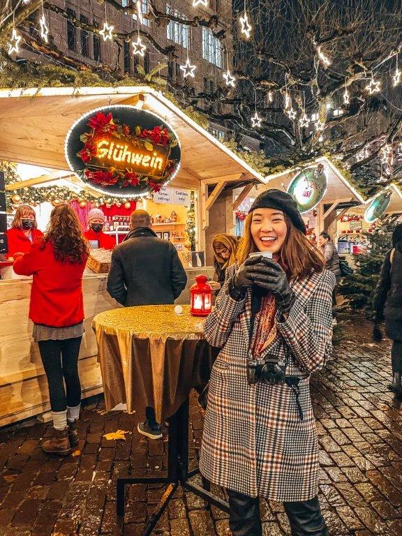 몽트뢰 크리스마스 마켓 풍경