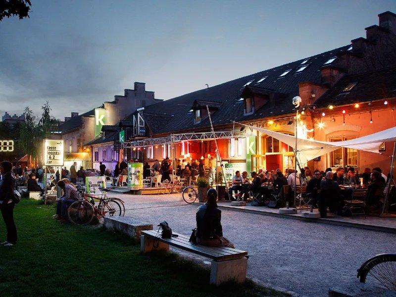 🏛️ 카제른 바젤(카제르네 바젤)