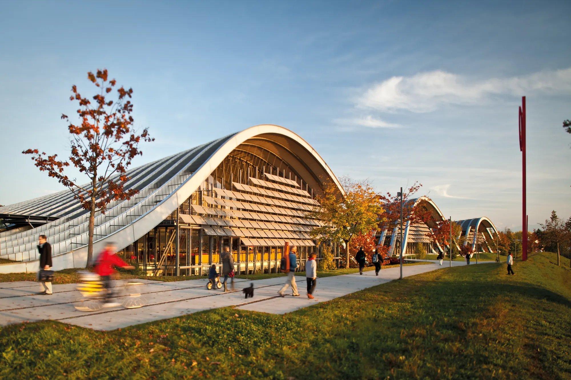 미술관 주변 산책로 및 잔디밭