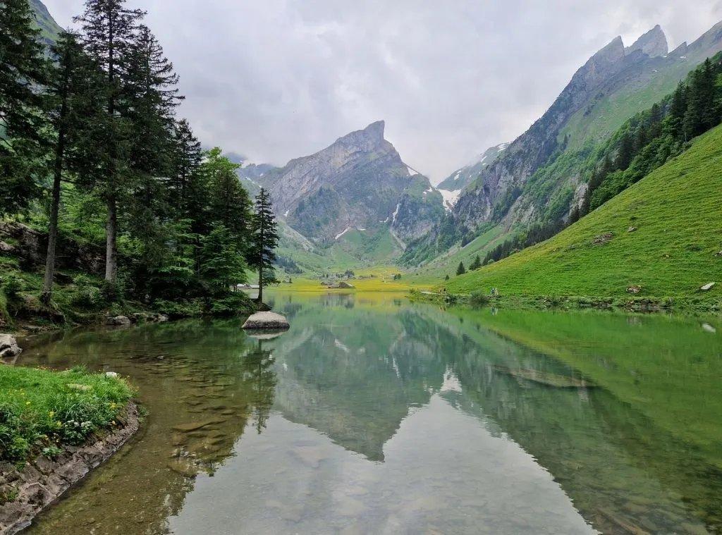호수 둘레길 중 젠티스 산 조망 지점