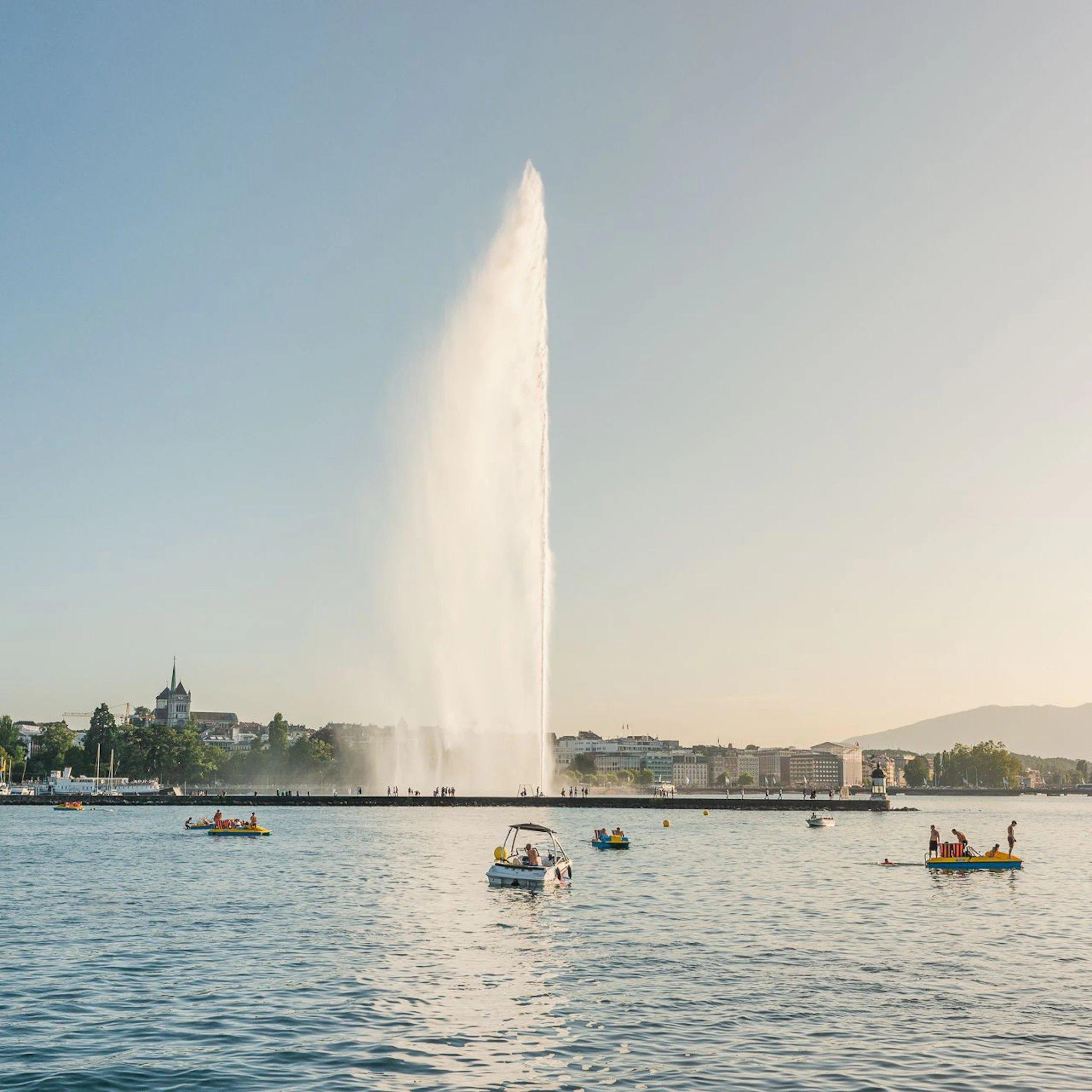 콰이 귀스타브-아도르 방파제 (Jetty on Quai Gustave-Ador)