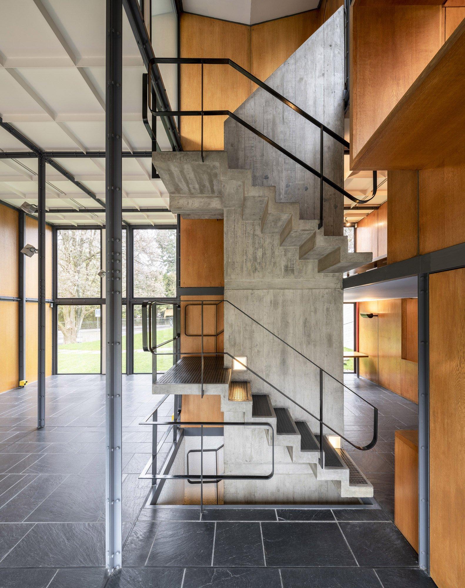 내부 계단 및 경사로