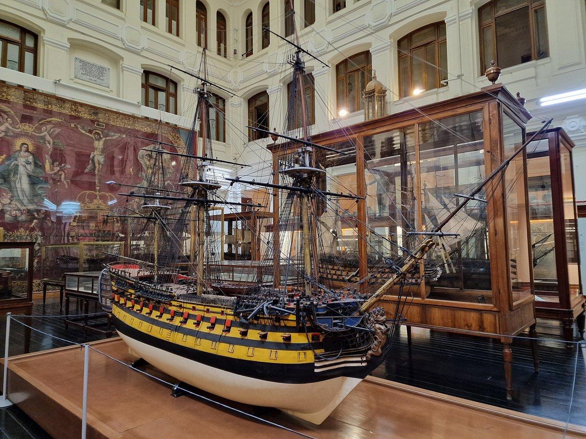 ⚓ 해군 박물관 (무세오 나발)