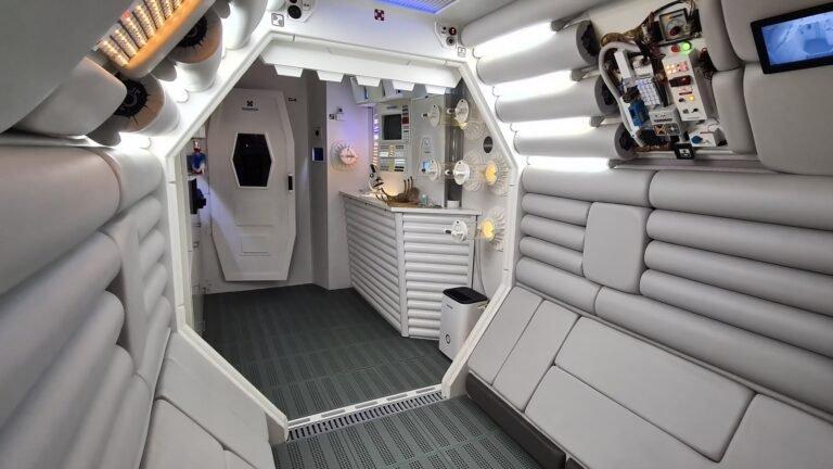 👽 에일리언 박물관(무세오 에일리언)