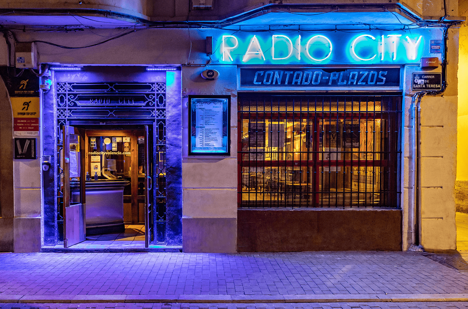 🎸 라디오 시티 (Radio City)