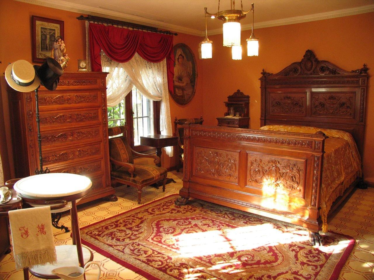 🖼️ 벤유레 가문 박물관(카사 무세오 벤유레)