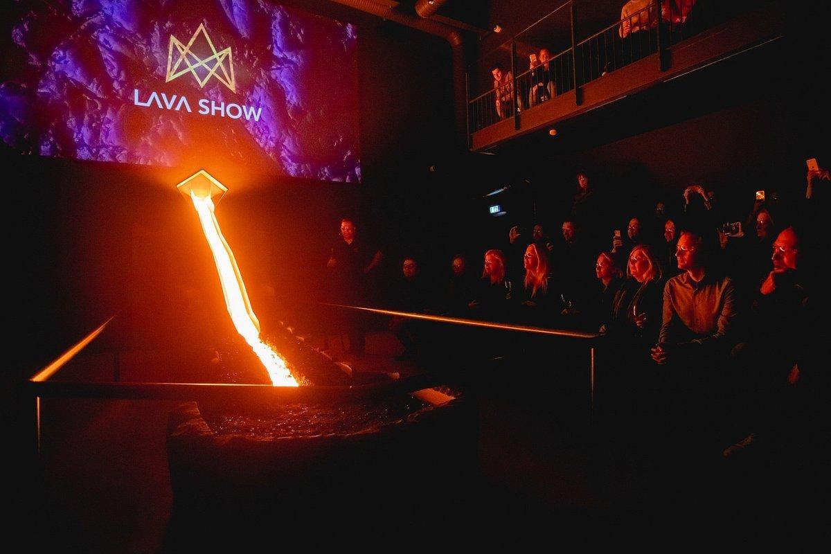 🌋 라바 쇼(Lava Show)