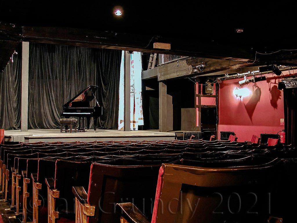 엘리자베스풍 극장 내부