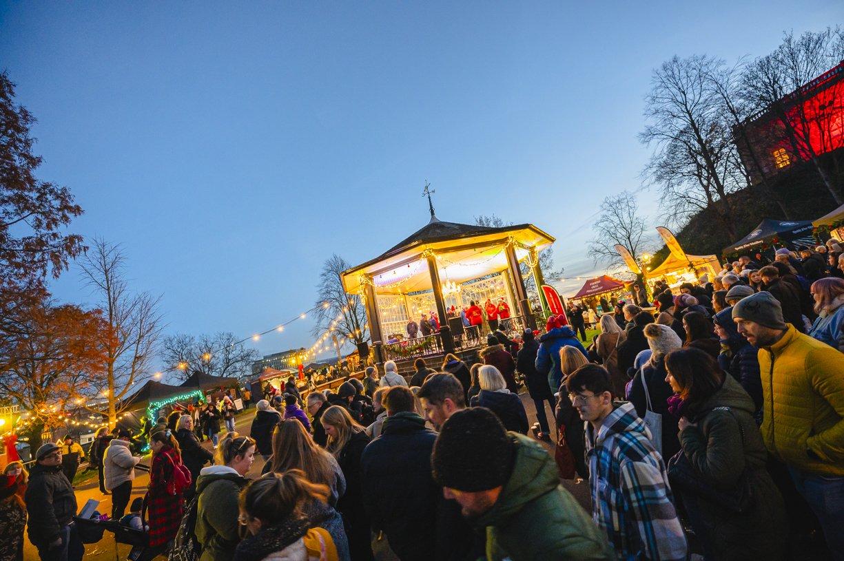 노팅엄 성 크리스마스 마켓 풍경