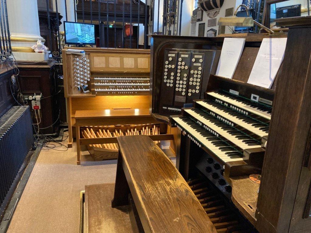 더비 대성당 오르간