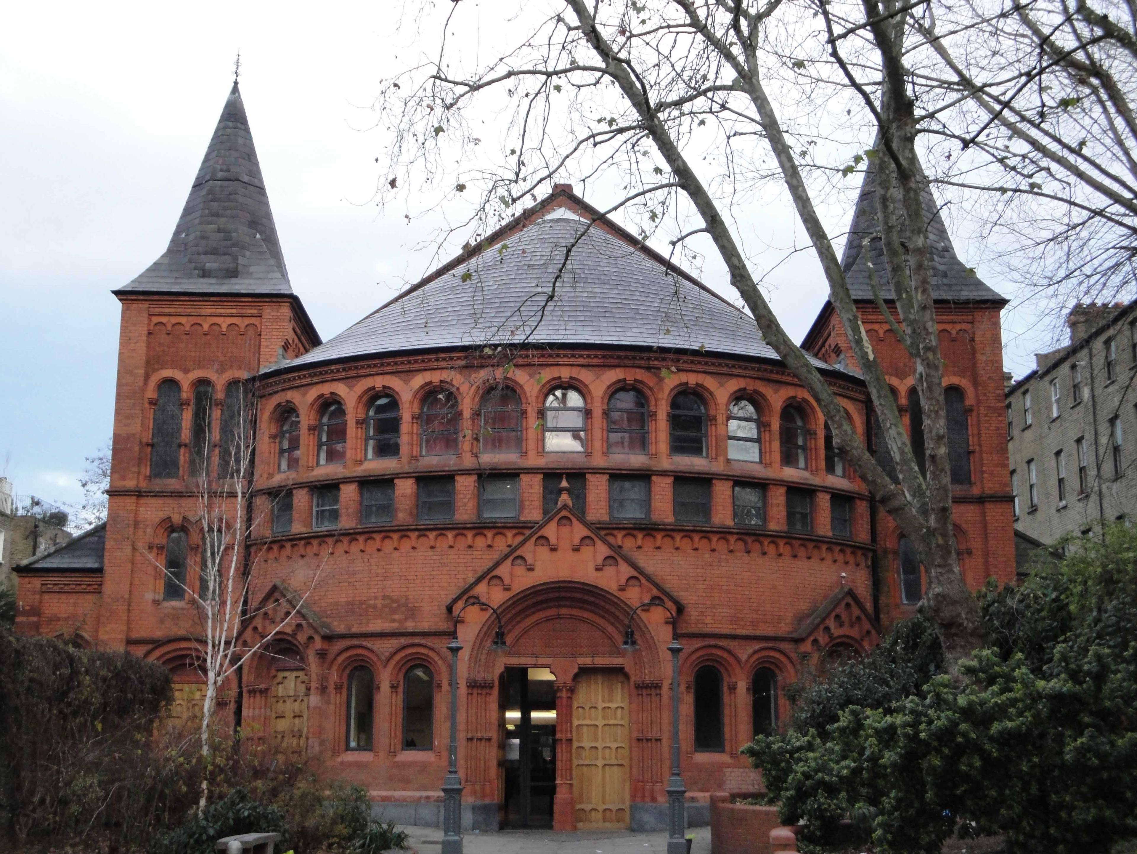 🎭 더 태버내클 (The Tabernacle)