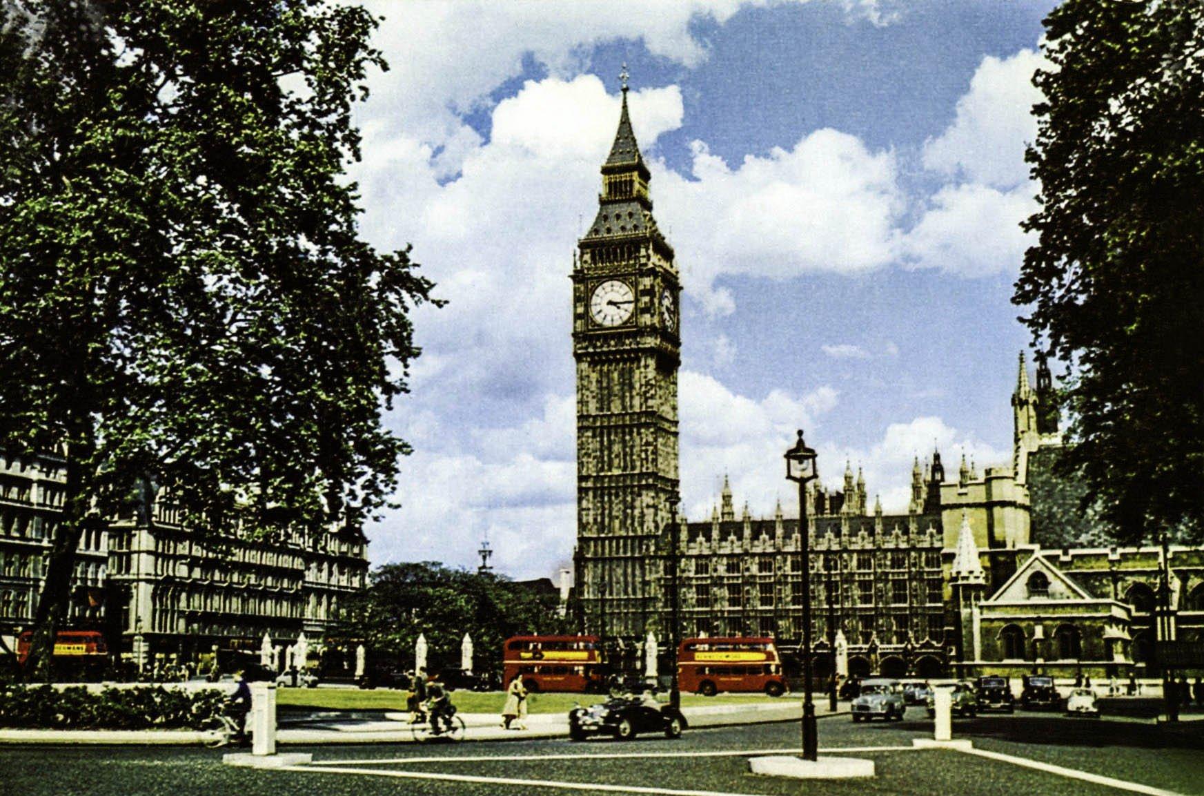 팔리아먼트 스퀘어 (Parliament Square)