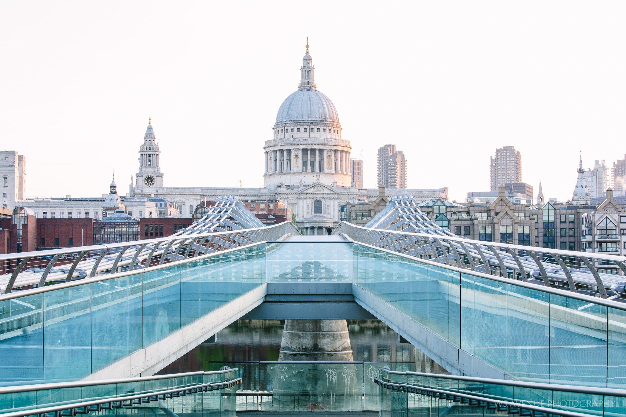 밀레니엄 브리지 (Millennium Bridge)