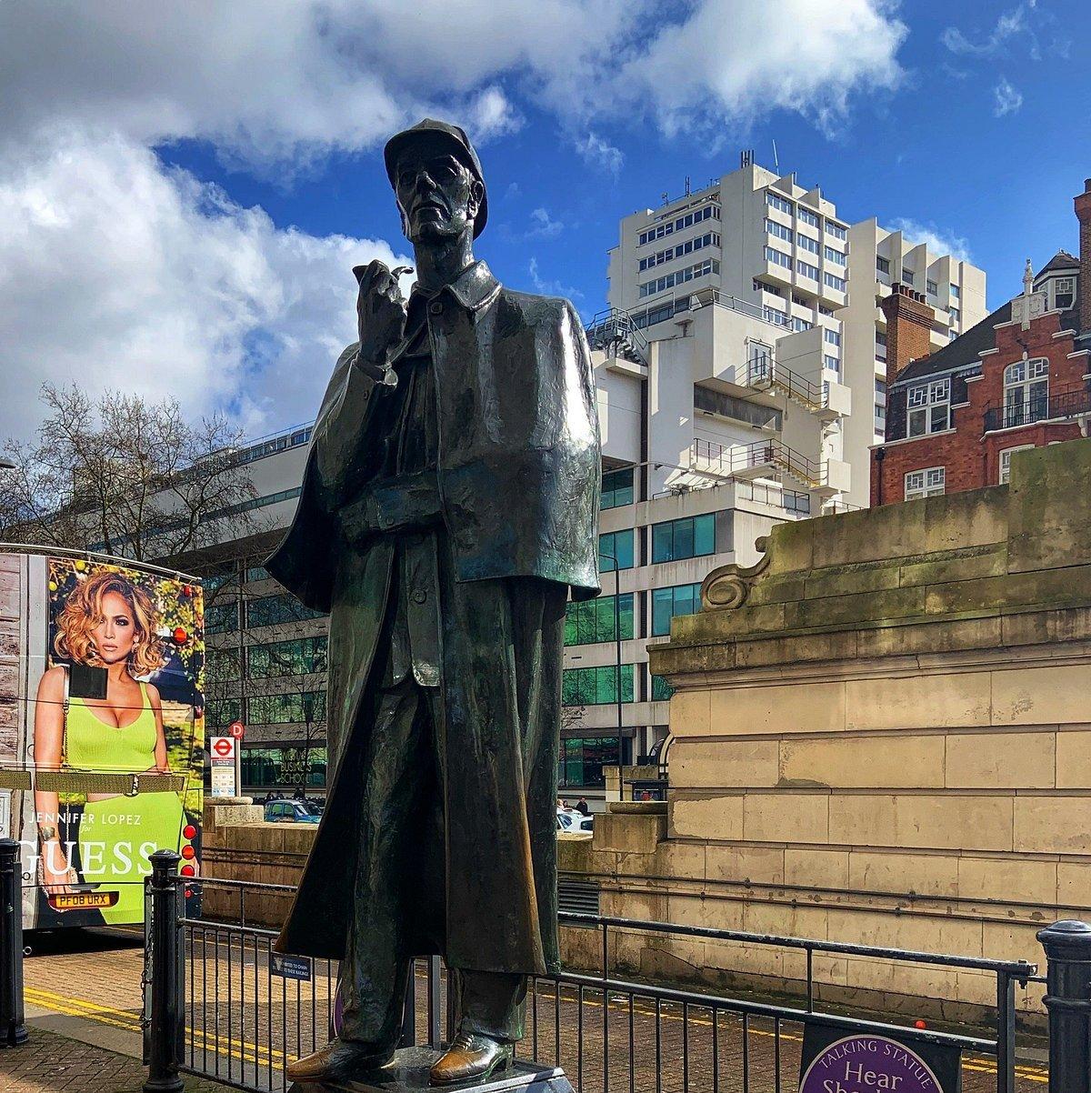 동상 정면 전체 모습