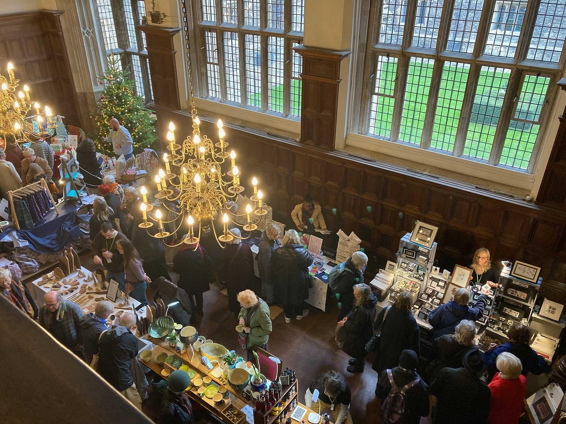 더 차터하우스 크리스마스 마켓 풍경