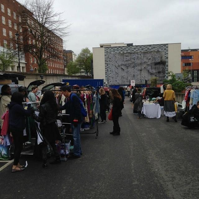 🛍️ 캐피탈 카부트 세일 (핌리코)